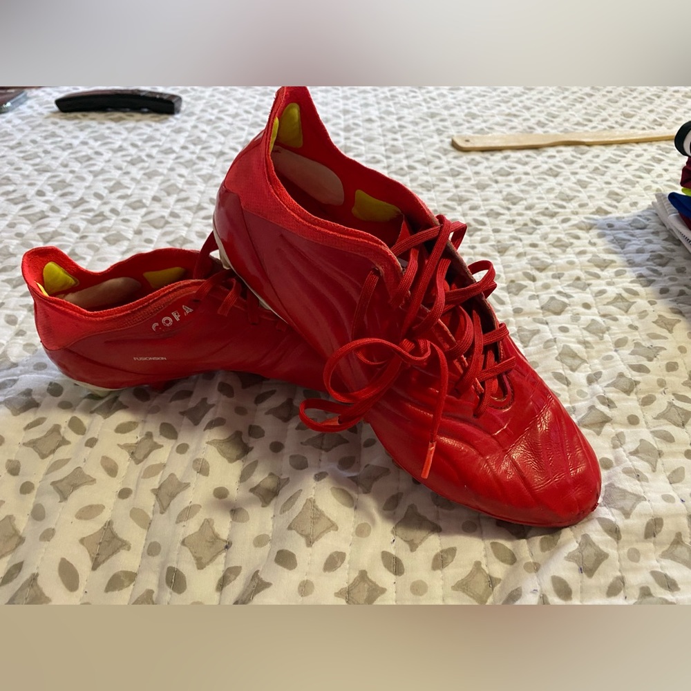 Soccer cleats